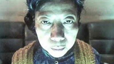 91歲羅蘭姐現身活動　膝蓋微彎仍堅持微笑握手　網民感嘆其敬業與親和力-硕谷新闻聚合