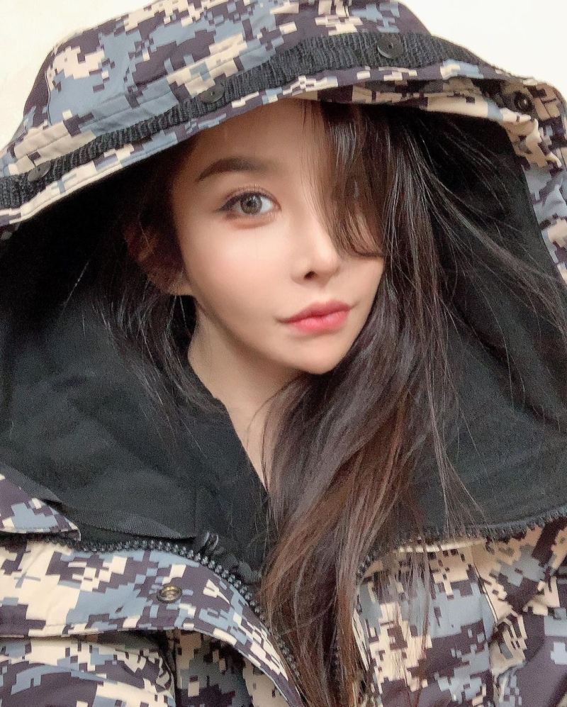 河莉秀(IG@risu_ha)