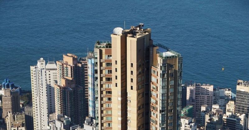 天汇位于西半山干德道39号， 2009年落成。