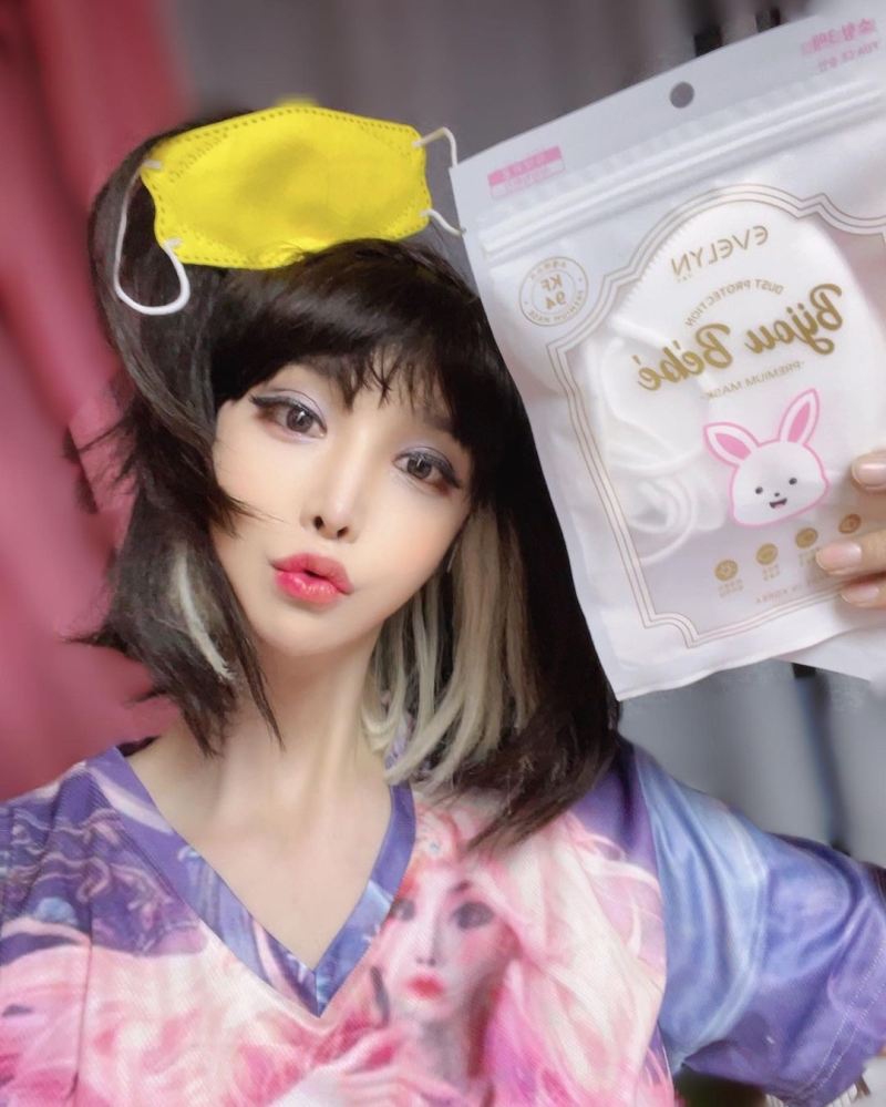河莉秀(IG@risu_ha)
