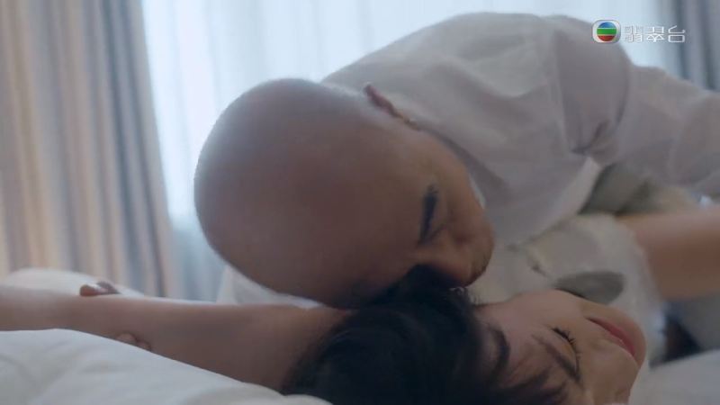李成昌演得入型入格 (《美丽战场》截图)