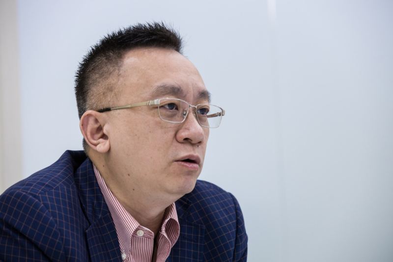 香港资讯科技商会荣誉会长方保侨估计,iPhone Duo实际的用家数量不如市场预期。