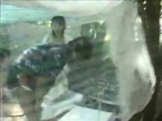 2003年摄理教教主郑明析,租用香港清水湾独立屋作「行宫」,当时他已被国际刑警通缉。韩国义工跟踪来港的女教友,并通知入境处到场拘捕。