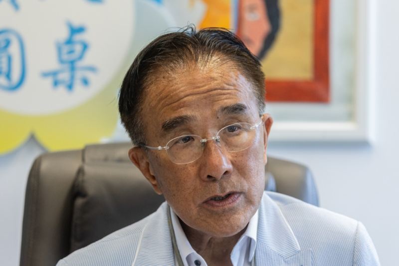 宏福苑火灾报告呈交李家超,田北辰痛批追责莫止于前线,严查系统性失职 宏福苑火灾报告呈交李家超,田北辰痛批追责莫止于前线,严查系统性失职