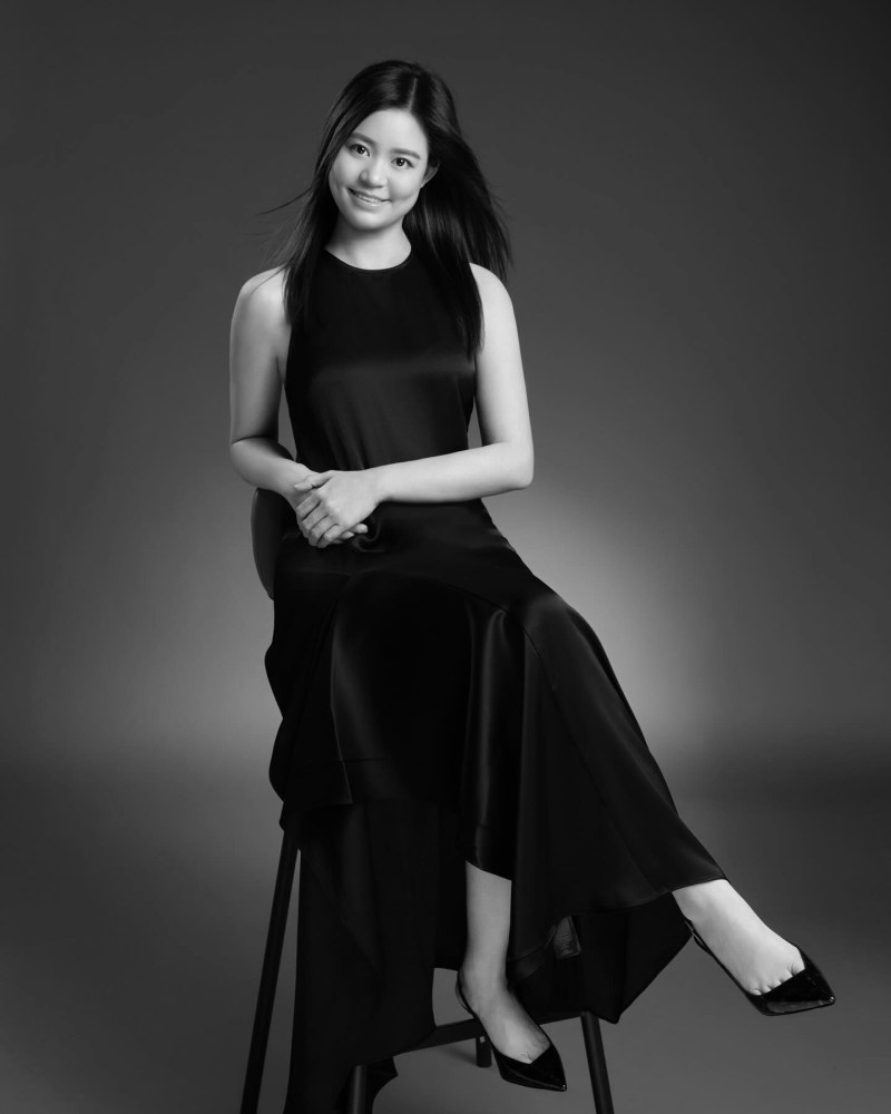 大方得体。(IG@aspenlaumusic)
