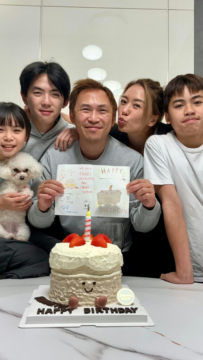 一家五口幸福美满!(IG@imchristyleung)