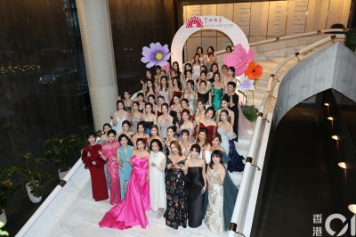 朱玲玲王爱伦曹敏莉庆生 5位港姐冠军同框贵气尽显-硕谷新闻聚合