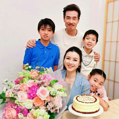 陳茵媺罕見低胸造型亮相首爾：淡妝狀態引網民熱議，直言「現在要把自己放在首位」-硕谷新闻聚合