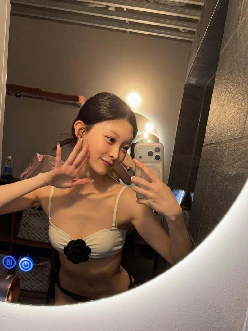 21岁日本AV女优清野咲（ig@saki.seino）