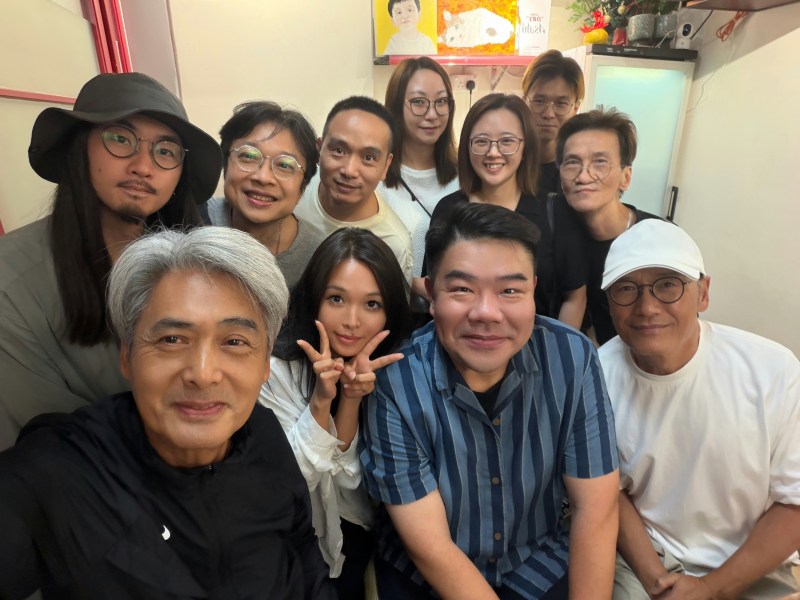 周润发苗侨伟聚餐状态逆龄,熟男气场完胜张振朗朱敏瀚 周润发苗侨伟聚餐状态逆龄,熟男气场完胜张振朗朱敏瀚