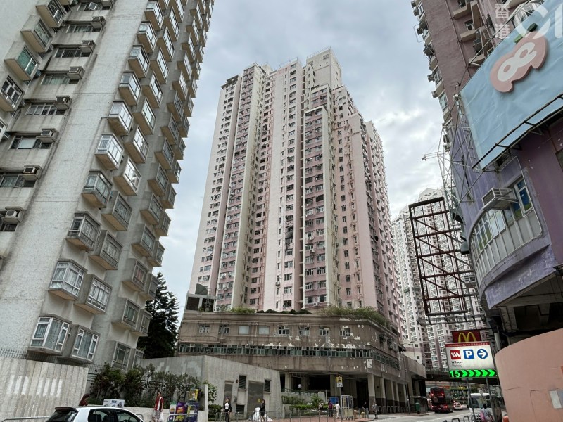 荃湾中心一女子烧炭身亡 家人发现过迟 警方暂未检获遗书 荃湾中心一女子烧炭身亡 家人发现过迟 警方暂未检获遗书