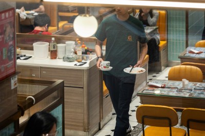 餐饮外劳新政严审：首季拒批93宗，1.8万申请待解-硕谷新闻聚合