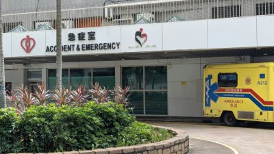 跑马地一男工搬金属板时手指被压伤，警方定性为工业意外-硕谷新闻聚合