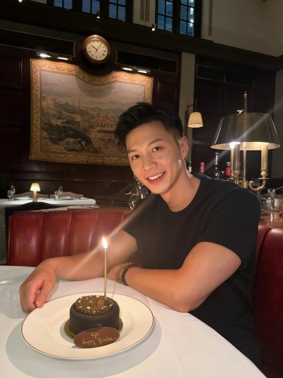 陈晓华结束恋情后传与肌肉男星秘密交往 同场挥拍拒评对方为人：我记性真的很差-硕谷新闻聚合