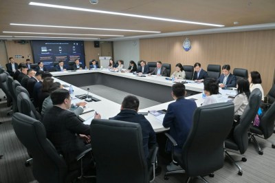 新皇岗口岸即将启用：陈国基召开跨部门会议，提醒市民避免扎堆打卡-硕谷新闻聚合