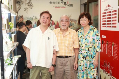 邓兆尊休闲装束背后的隐秘财富：LV与BAPE单品揭示其低调奢华生活-硕谷新闻聚合