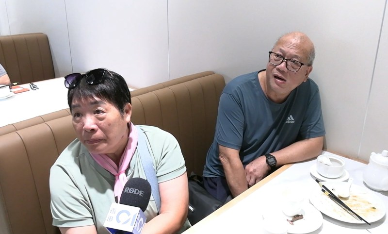 在潮緣居用餐的一對香港夫婦亦表示,前來消費主要是圖個新鮮感。