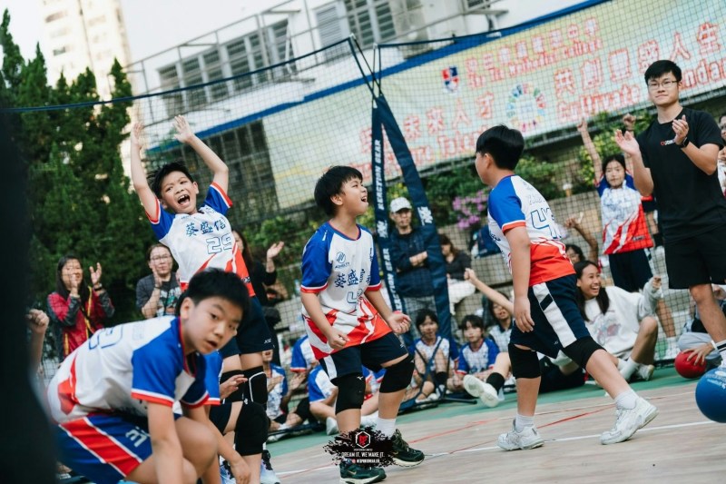 在训练过程中,教练着重介绍与锻炼各种专属的「5大技术元素-ABCDF」与攻防战术。