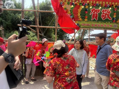 吉澳安龍太平清醮吸引中外遊客：荷蘭交換生讚探索香港有意義-硕谷新闻聚合