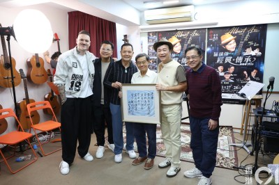 陈百强离世33载麦润寿忆借衫往事区瑞强演唱会郑国江捐字画-硕谷新闻聚合