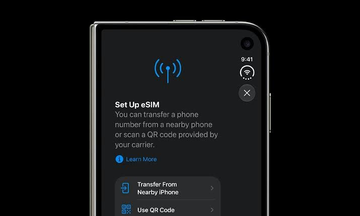 iPhone Duo淘汰实体卡槽,港版虽支援双eSIM,但受内地方面限制无法启用内地号码。