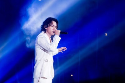 《中年好声音4》伊馆首场落幕，十强深情合唱《朋友》泪洒舞台-硕谷新闻聚合