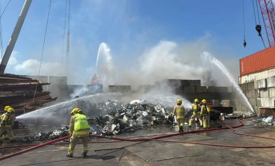 昂船洲趸船突发火情致浓烟扩散，消防提醒市民关窗避险-硕谷新闻聚合