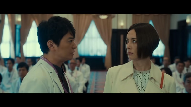 韩剧《Doctor X》金智媛挑战米仓凉子!(《女医神Doctor X》剧照)