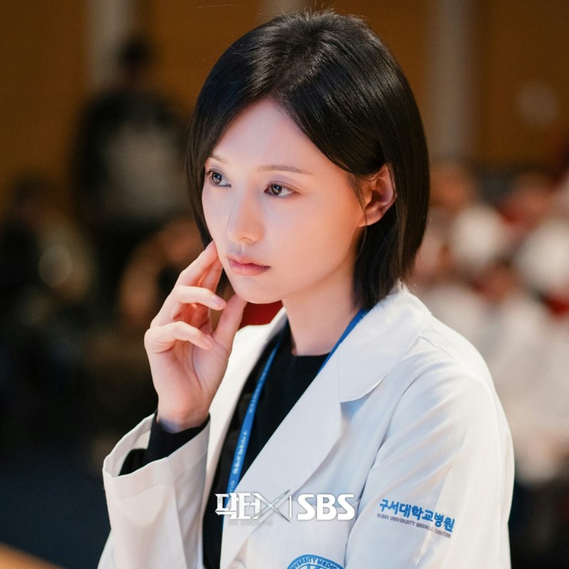 韩剧《Doctor X》金智媛挑战米仓凉子!(IG@sbsdrama.official)