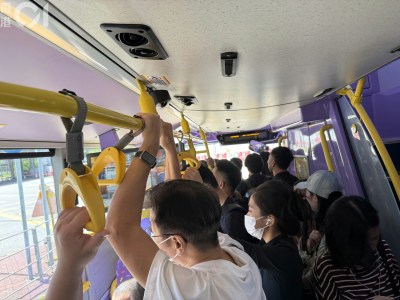 新皇岗口岸启用初期人流拥堵：离境步行耗时从2分钟激增至30分钟-硕谷新闻聚合