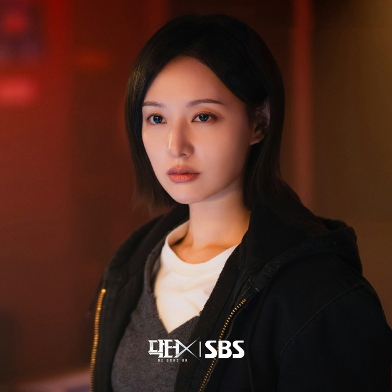 韩版《Doctor X》并非死板照抄,而是针对剧集风格、主角人设、配角设定及医疗制度进行了深度在地化改造。(IG@sbsdrama.official)