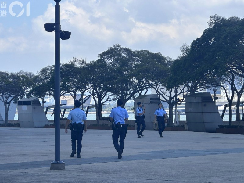会展外围有警员巡逻。
