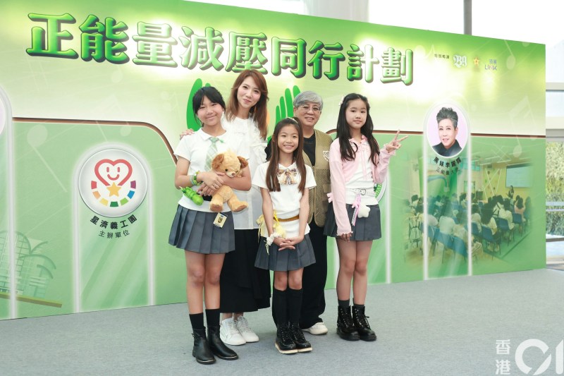 车婉婉回应HOY新剧邀约:别设陷阱,我只追《璀璨之城》 车婉婉回应HOY新剧邀约:别设陷阱,我只追《璀璨之城》