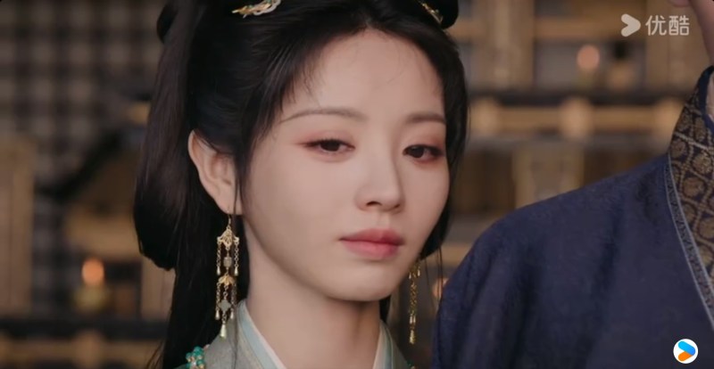 在火灾嫁祸案发生后,君黛彻底发疯反扑。(《嫁金钗》剧照)