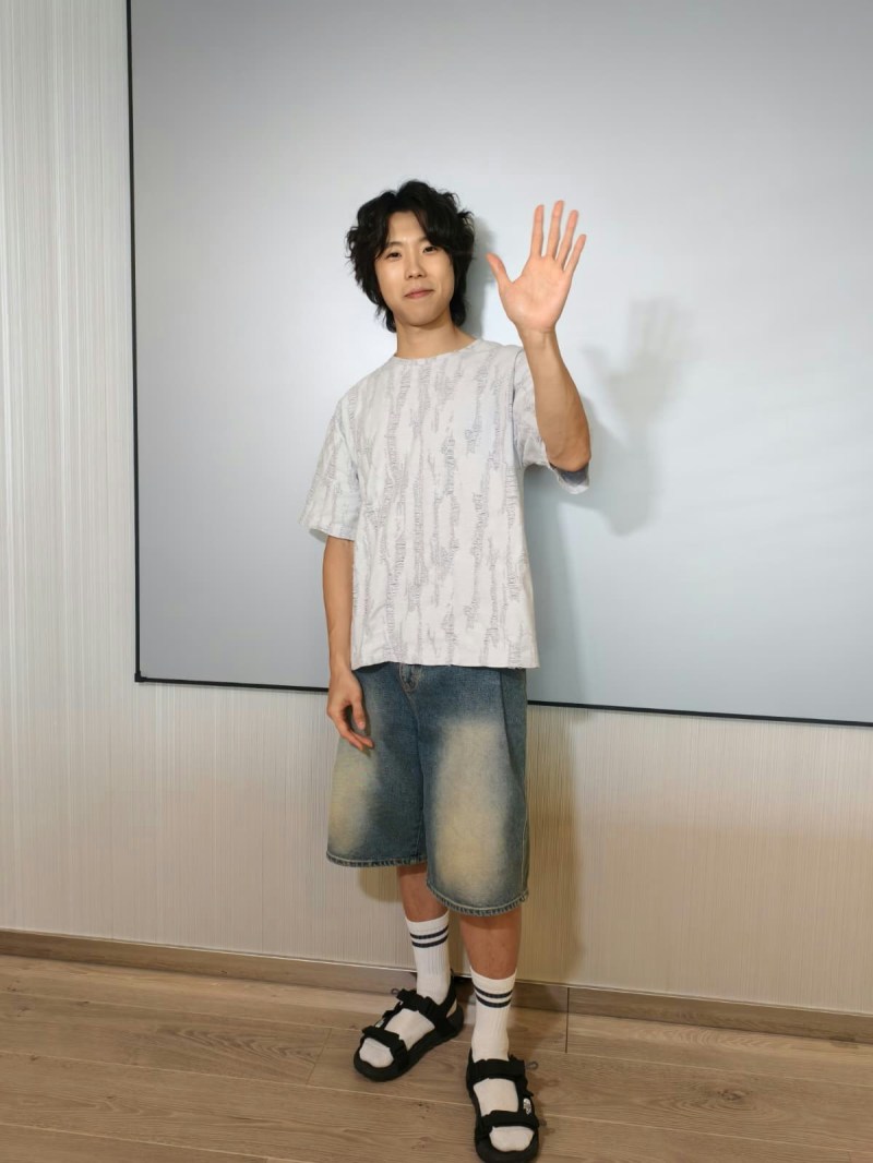 叶振弘由单身狗升呢获加戏「狂追女神」。