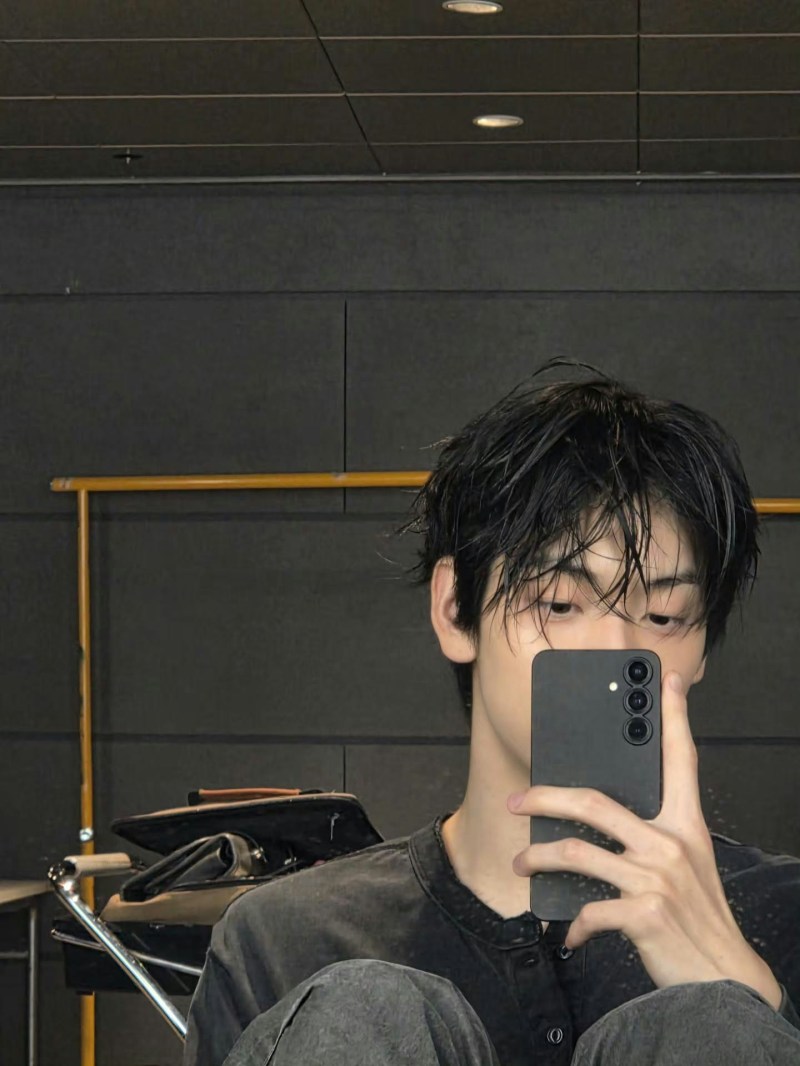 TOMORROW X TOGETHER(TXT)队长崔秀彬。(Instagram@page.soobin)