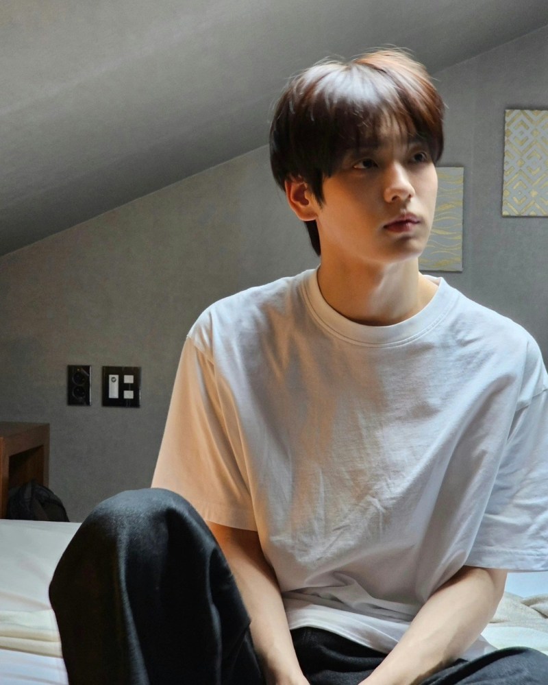 TOMORROW X TOGETHER(TXT)队长崔秀彬。(Instagram@page.soobin)