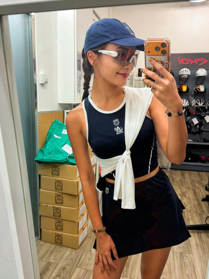 现年32岁的黎纪君(Christy)是「第四代邦民女」。(IG@christylaiii)
