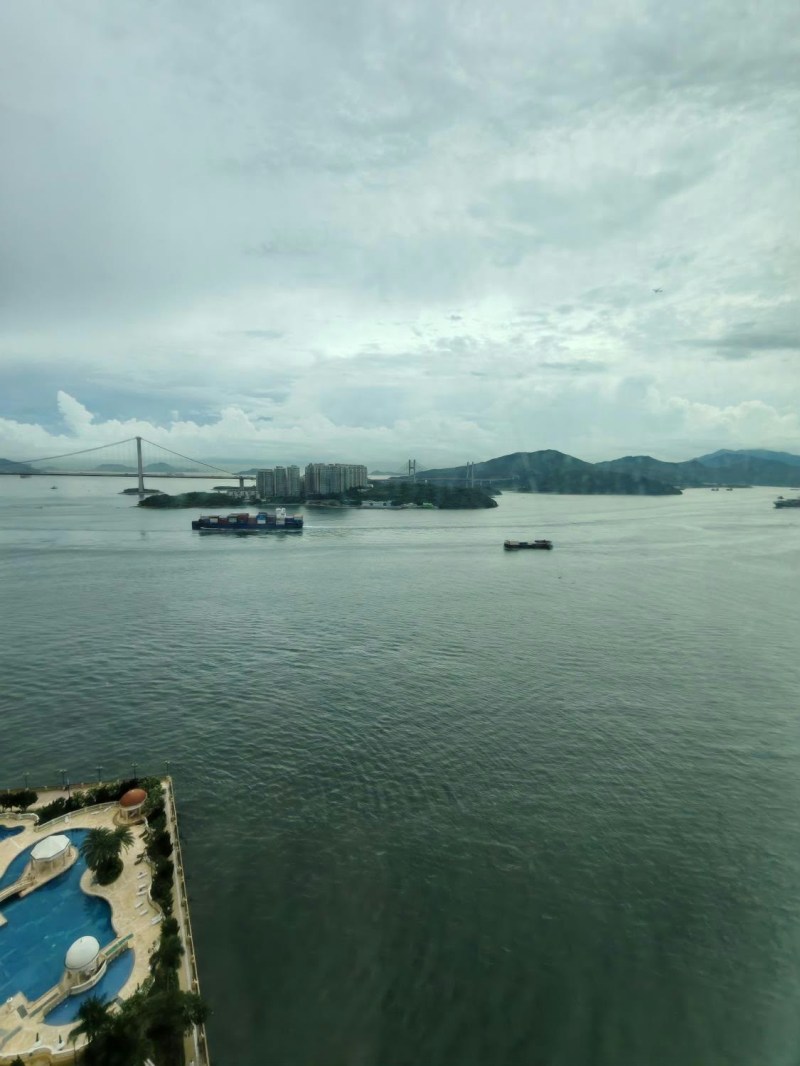 深井碧堤半岛9座中层D室。