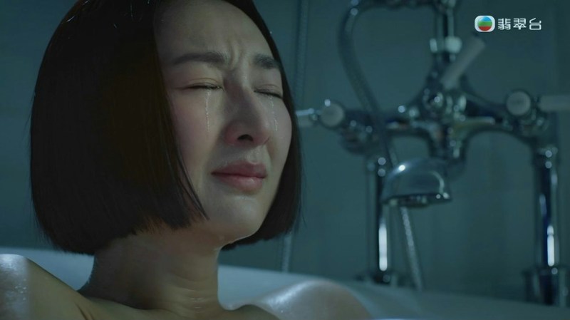 高海宁双眼含泪。(节目截图)