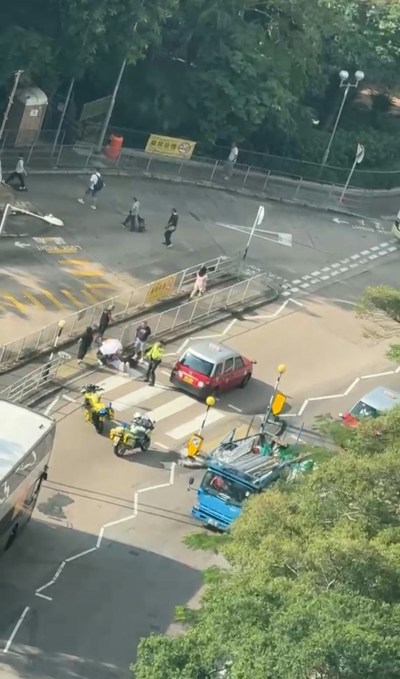 秀茂坪巴士总站斑马线事故：过马路女子遭出租车撞击送医-硕谷新闻聚合
