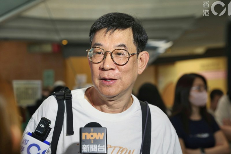卢先生表示负担不到启阳苑昂贵的售价,暂时对锦田汇熙苑较有兴趣。