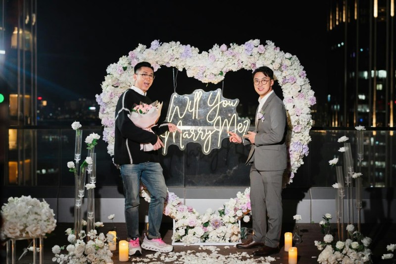 今年初答应相恋6年男友Steven求婚。(IG@vincentchan1013)