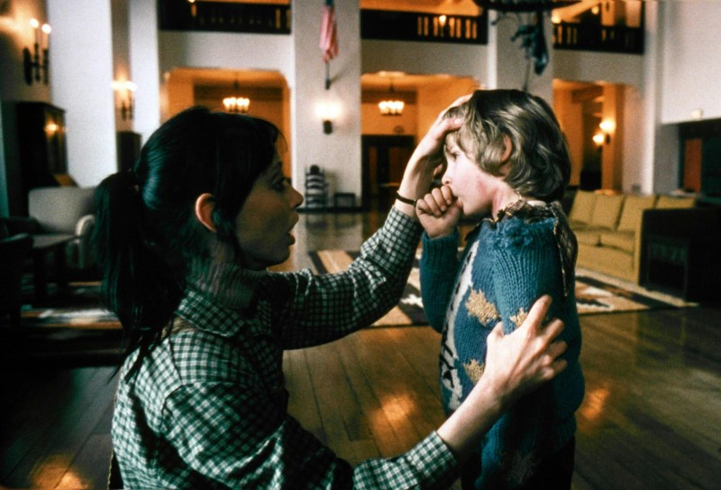 奠定惊慄电影巅峰地位。(© 1980 Warner Bros. Inc. All Rights Reserved. Image courtesy of Park Circus/Warner Bros.)
