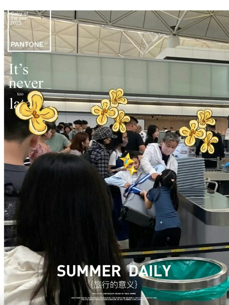 霍中曦同霍中妍合力帮婆婆搬行李,相当乖巧。