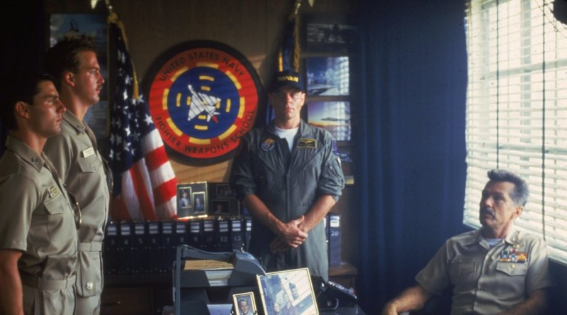 2026年10月21日,美国男星汤史基列(Tom Skerritt)离世,享年93岁。史基列曾在《壮志凌云》(Top Gun)中饰演汤告鲁斯(Tom Cruise)的海军教官麦克·「毒蛇」·麦卡夫中校,让人留下深刻印象。