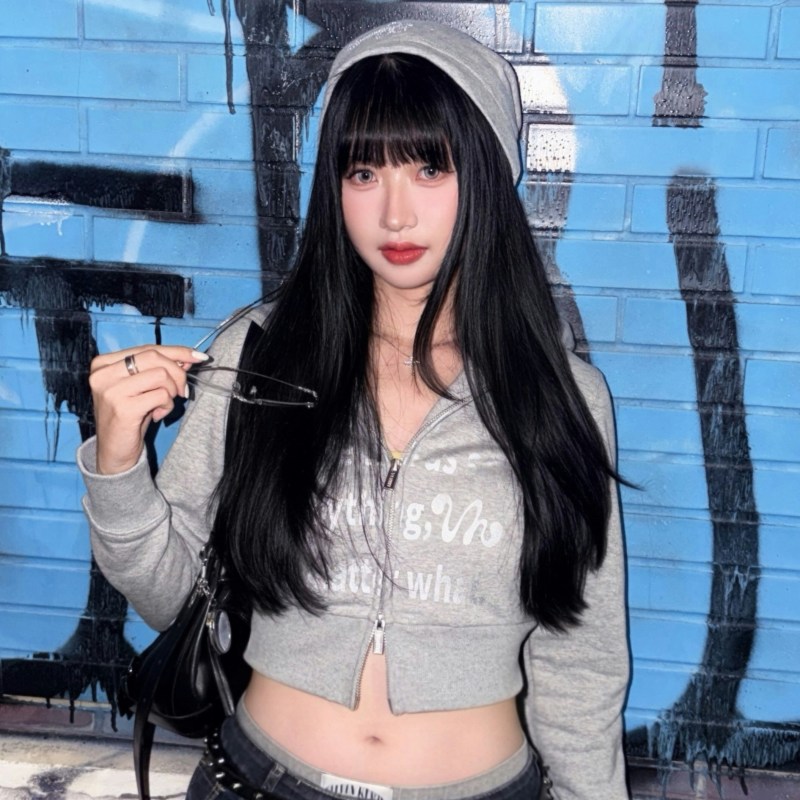 台湾KOL「耳机妹」(Instagram@yuyu.ish)