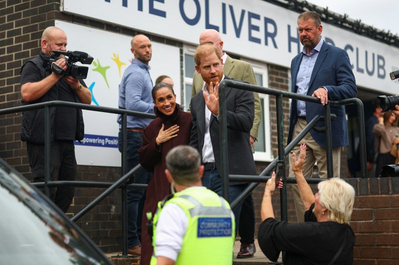 萨塞克斯公爵哈里王子(Prince Harry)与妻子梅根(Meghan Markle)于10月15日重游英格兰诺定咸(Nottingham)。