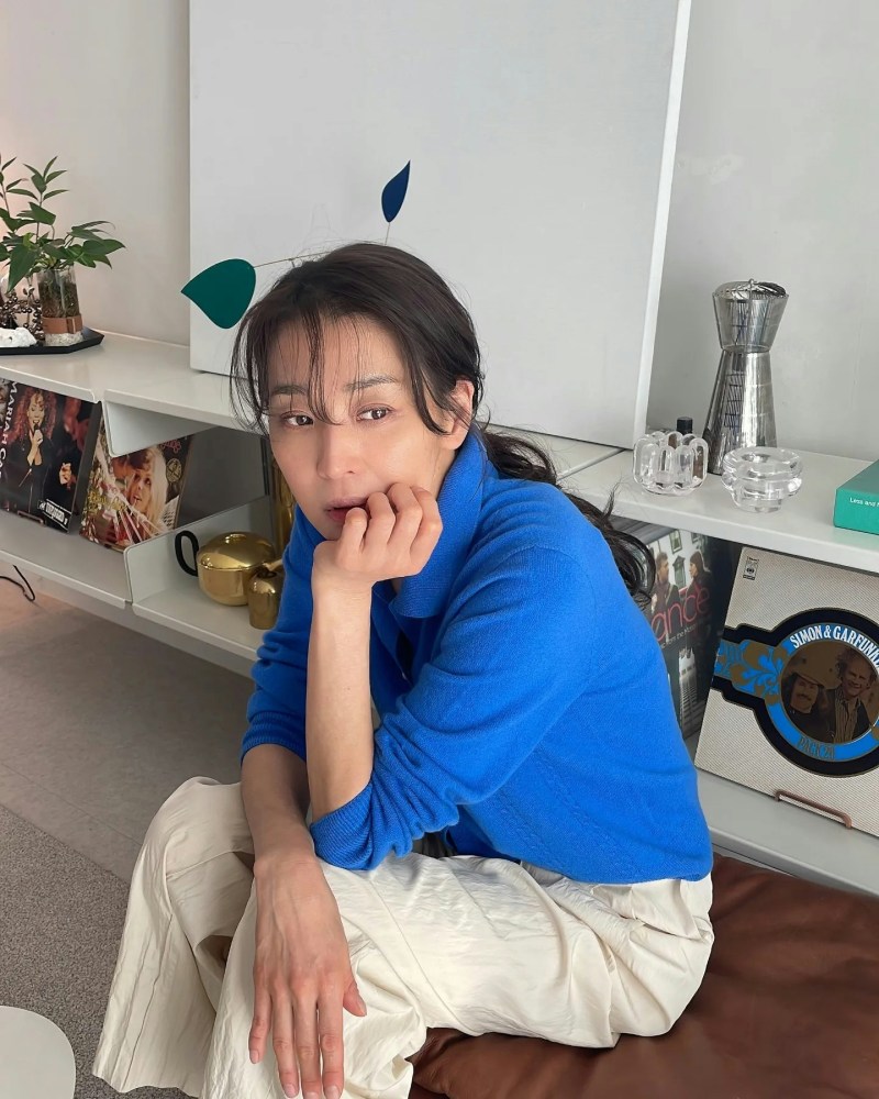 韩高恩(Instagram@hangoeun310)