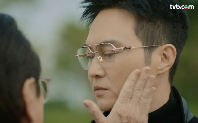 被挑衅与羞辱。(《璀璨之城》剧照)